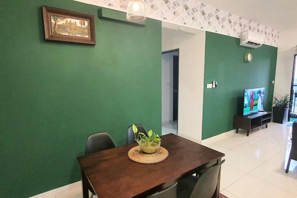 Aldridge Residence Cosy Apt @EMIRA Residence Shah Alam Exterior foto